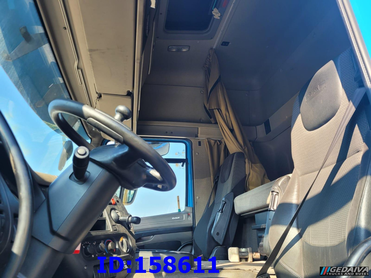 Kamion sa golom šasijom i zatvorenom kabinom DAF CF 85.460 6x2 Euro5: slika 8