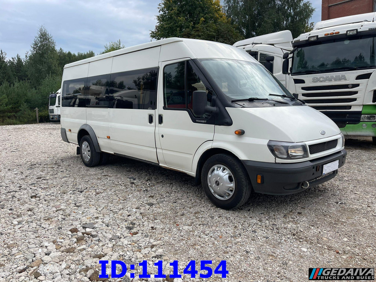 FORD Transit Manual 17-seater - Turistički autobus: slika 2 FORD Transit Manual 17-seater - Turistički autobus: slika 2