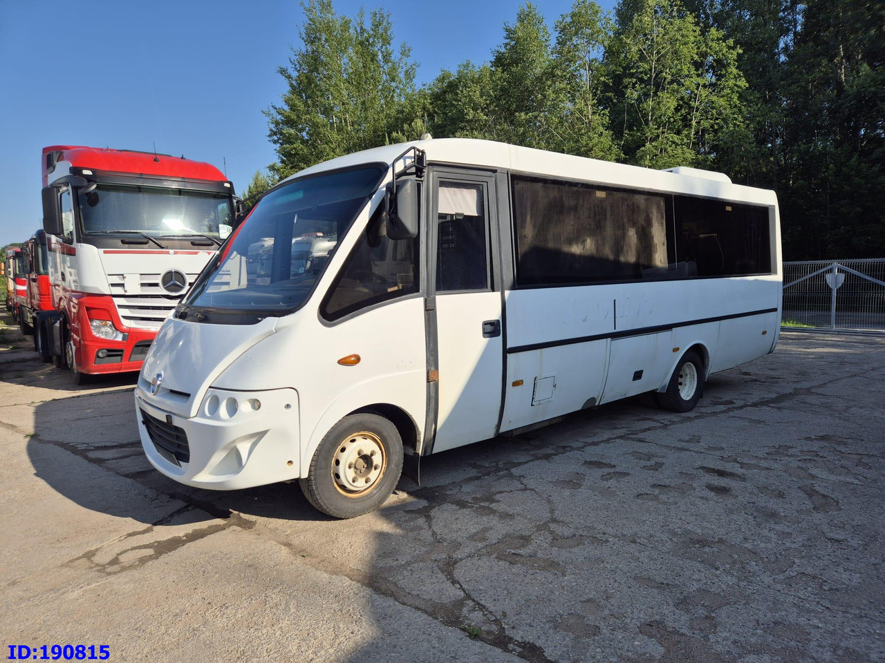 IVECO 65c18 Thesi Kapena 27place (Engine problem) - Turistički autobus: slika 4 IVECO 65c18 Thesi Kapena 27place (Engine problem) - Turistički autobus: slika 4