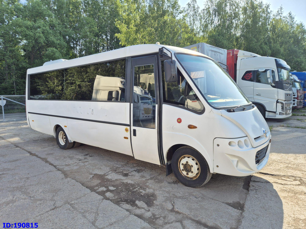 IVECO 65c18 Thesi Kapena 27place (Engine problem) - Turistički autobus: slika 1 IVECO 65c18 Thesi Kapena 27place (Engine problem) - Turistički autobus: slika 1