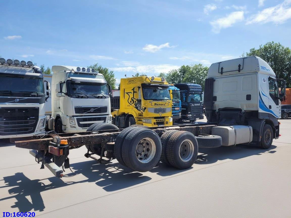IVECO Stralis 480 6x2 Manual - Kamion sa golom šasijom i zatvorenom kabinom: slika 5 IVECO Stralis 480 6x2 Manual - Kamion sa golom šasijom i zatvorenom kabinom: slika 5
