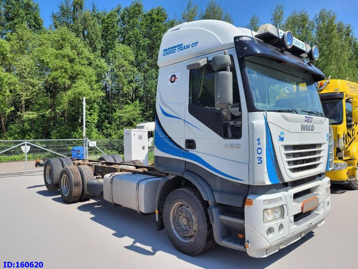 IVECO Stralis 480 6x2 Manual - Kamion sa golom šasijom i zatvorenom kabinom: slika 4 IVECO Stralis 480 6x2 Manual - Kamion sa golom šasijom i zatvorenom kabinom: slika 4