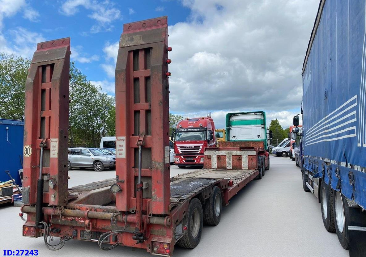 LANGENDORF Satbue 20/28 - Low bed - Niska poluprikolica za prevoz: slika 5 LANGENDORF Satbue 20/28 - Low bed - Niska poluprikolica za prevoz: slika 5