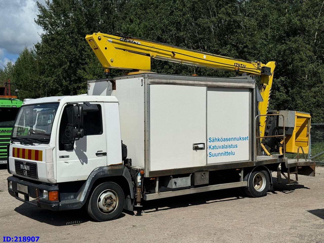 MAN LE 220C + Sky King 179TV - Vazdušna platforma montirana na kamion, Korisno/ Posebno vozilo: slika 1 MAN LE 220C + Sky King 179TV - Vazdušna platforma montirana na kamion, Korisno/ Posebno vozilo: slika 1