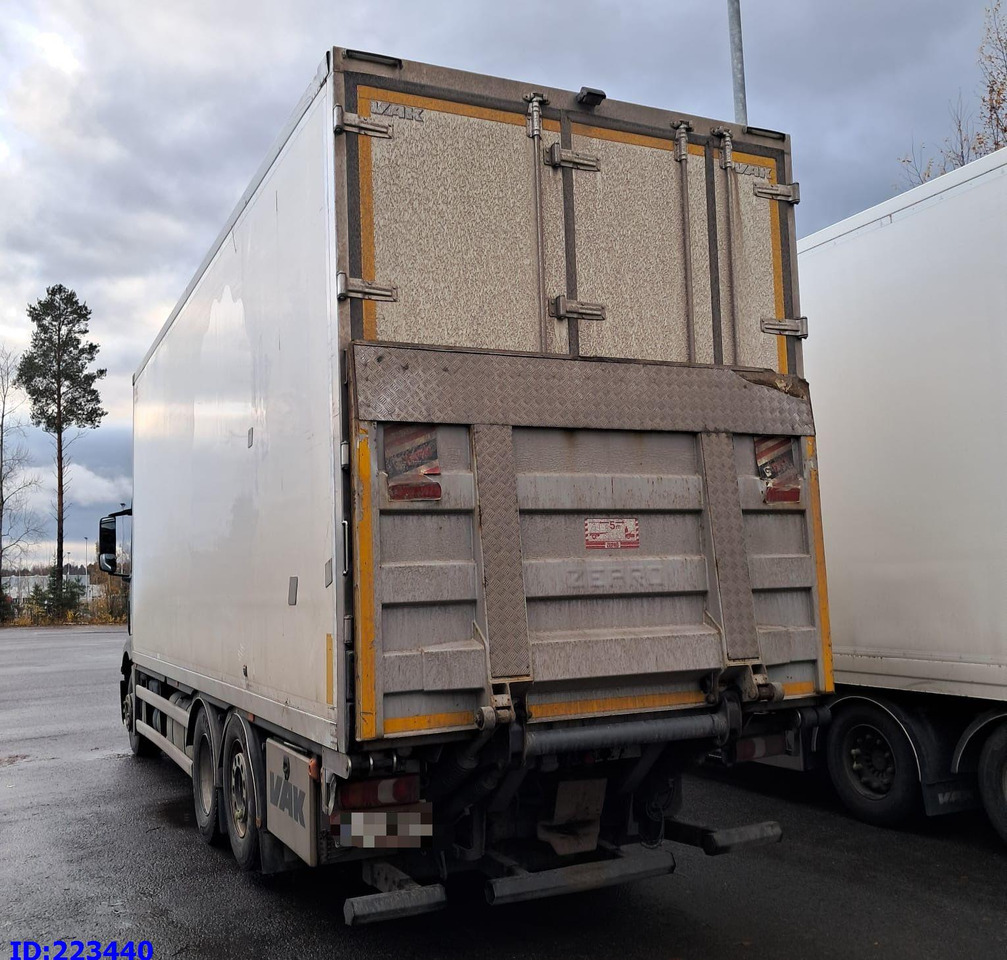 MERCEDES-BENZ Actros 2551 6x2 Euro6 - Hladnjača: slika 4 MERCEDES-BENZ Actros 2551 6x2 Euro6 - Hladnjača: slika 4
