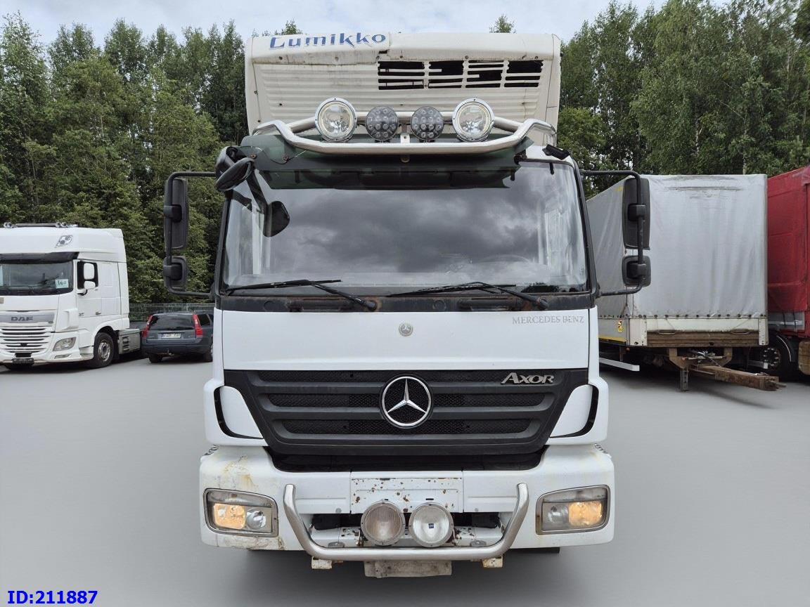MERCEDES-BENZ Axor 1833 - Manual - Hladnjača: slika 2 MERCEDES-BENZ Axor 1833 - Manual - Hladnjača: slika 2
