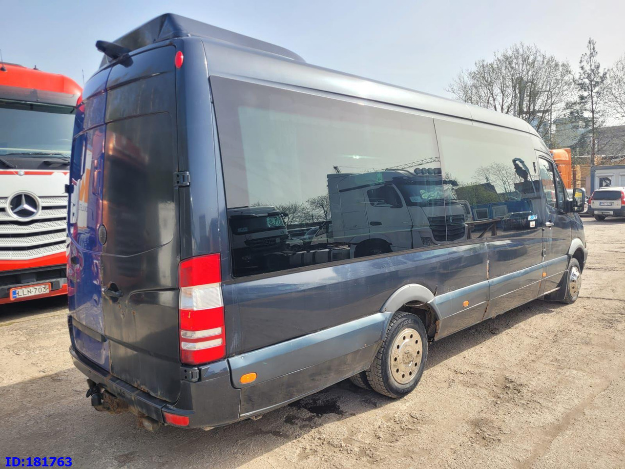 MERCEDES-BENZ Sprinter 518 - VIP - 17 Seater - Turistički autobus: slika 5 MERCEDES-BENZ Sprinter 518 - VIP - 17 Seater - Turistički autobus: slika 5