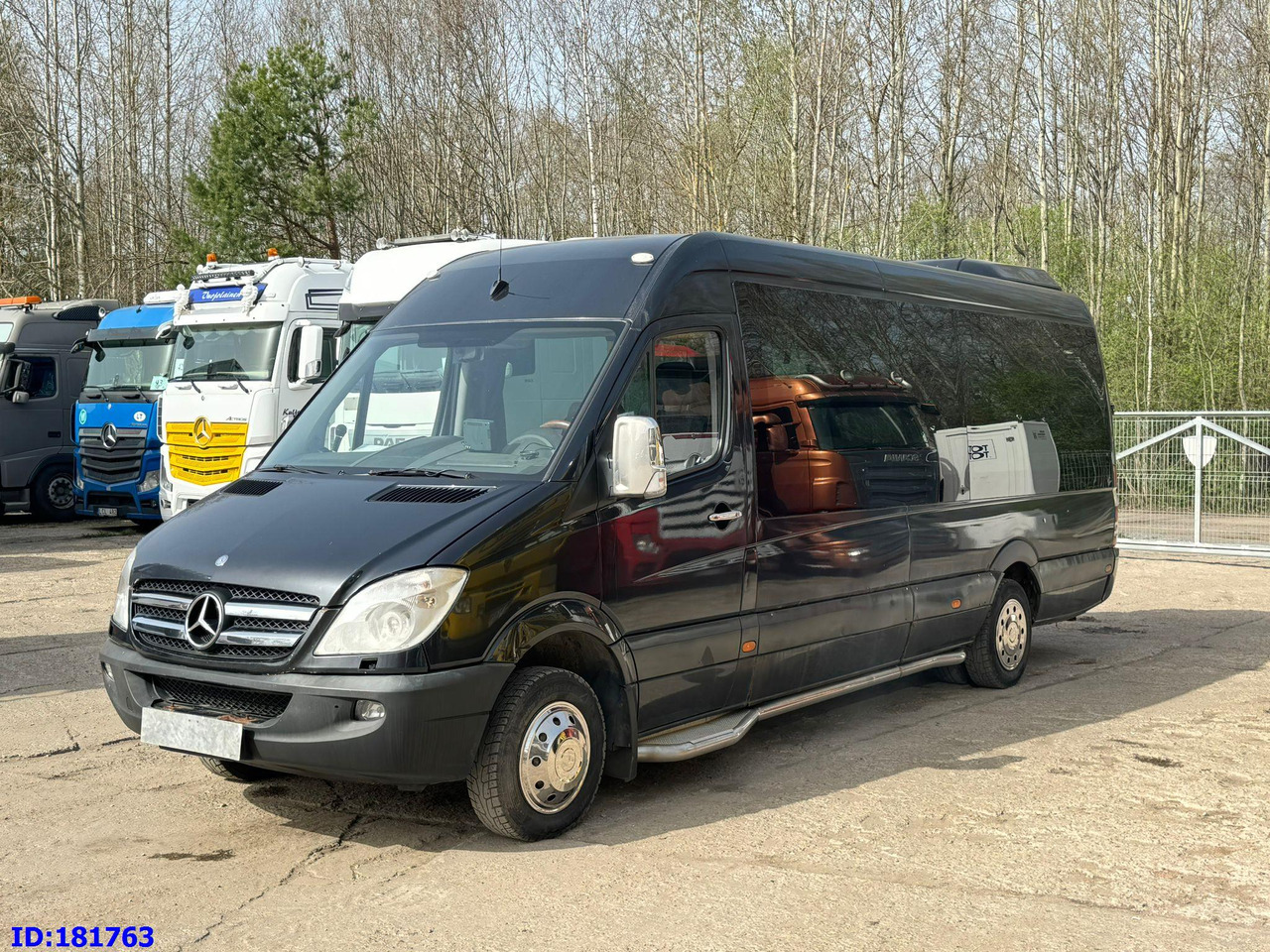 MERCEDES-BENZ Sprinter 518 - VIP - 17 Seater - Turistički autobus: slika 1 MERCEDES-BENZ Sprinter 518 - VIP - 17 Seater - Turistički autobus: slika 1