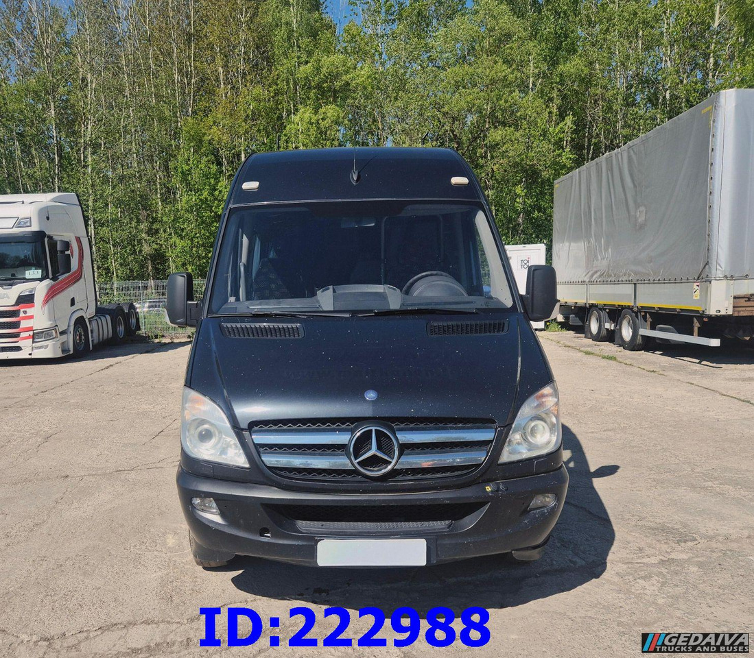 MERCEDES-BENZ Sprinter 519 VIP - 17 Seater - Turistički autobus: slika 2 MERCEDES-BENZ Sprinter 519 VIP - 17 Seater - Turistički autobus: slika 2