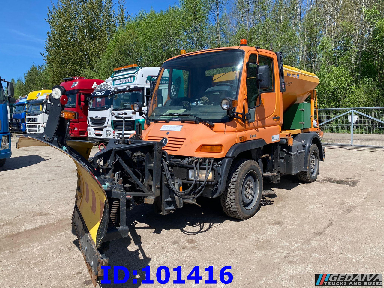 MERCEDES-BENZ Unimog U300 4X4 - Vozilo za čišćenje snega: slika 1 MERCEDES-BENZ Unimog U300 4X4 - Vozilo za čišćenje snega: slika 1