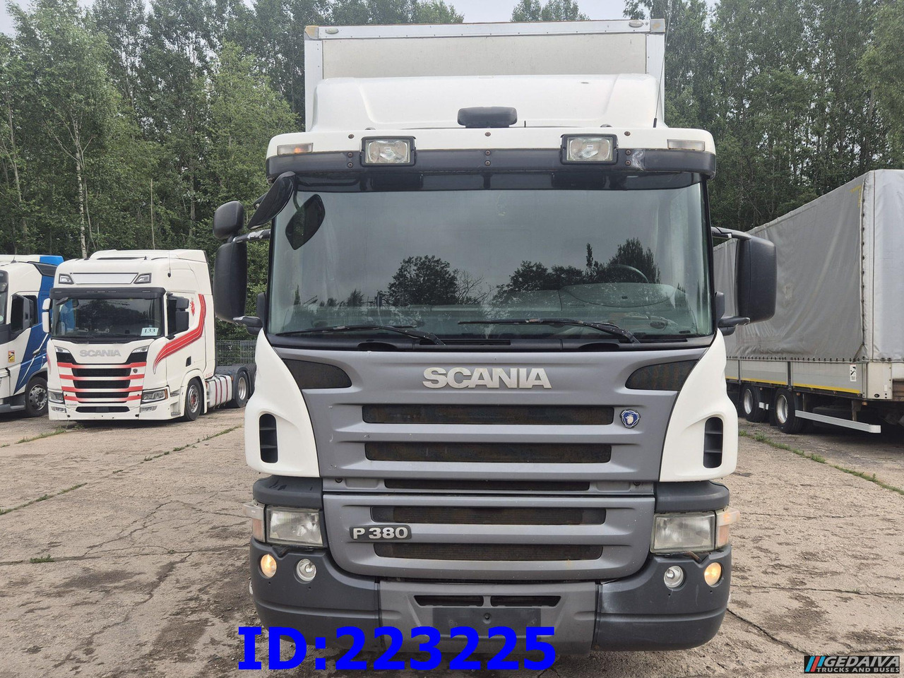 SCANIA P380 6x2 Open side box - Kamion sa zatvorenim sandukom: slika 2 SCANIA P380 6x2 Open side box - Kamion sa zatvorenim sandukom: slika 2