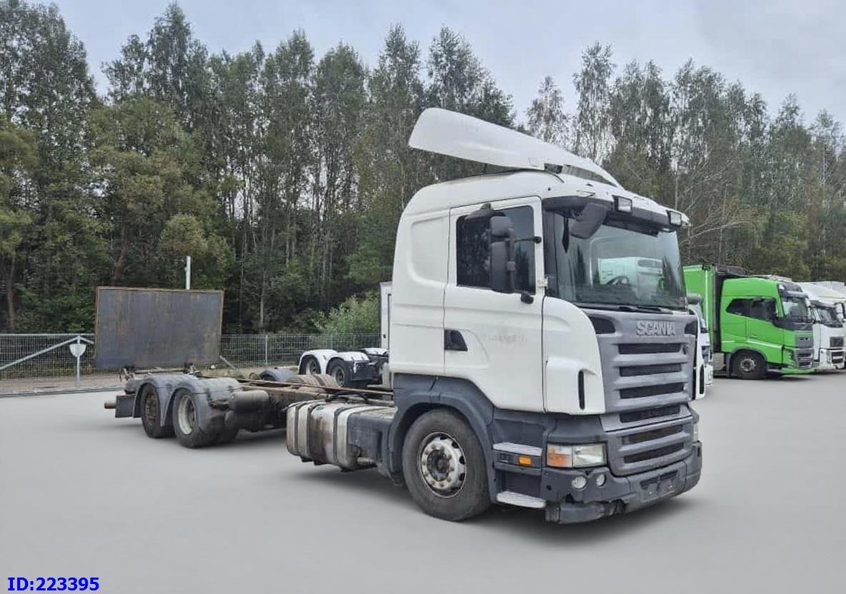 SCANIA R440 6X2 Steering axle (Motor defekt) - Kamion sa golom šasijom i zatvorenom kabinom: slika 4 SCANIA R440 6X2 Steering axle (Motor defekt) - Kamion sa golom šasijom i zatvorenom kabinom: slika 4