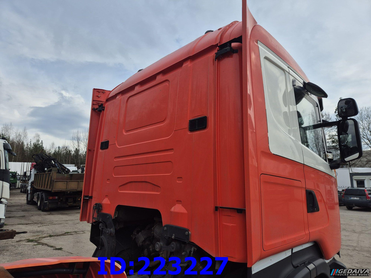 SCANIA R520 6X2 Euro6 - Kamion sa golom šasijom i zatvorenom kabinom: slika 5 SCANIA R520 6X2 Euro6 - Kamion sa golom šasijom i zatvorenom kabinom: slika 5