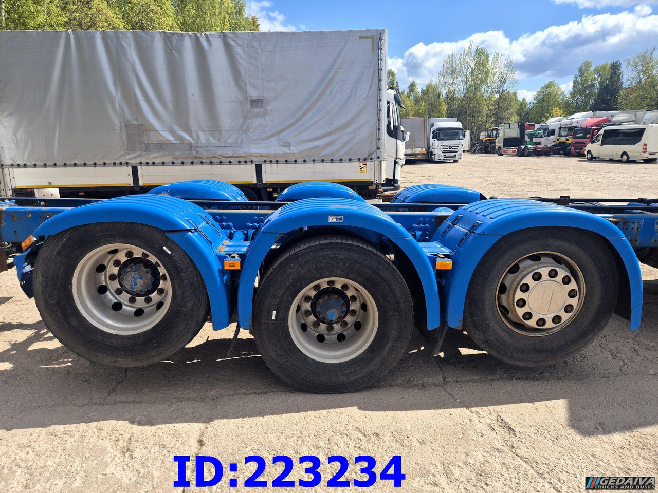 SCANIA R580 8X2 - Steering axle - Euro6 - Kamion sa golom šasijom i zatvorenom kabinom: slika 5 SCANIA R580 8X2 - Steering axle - Euro6 - Kamion sa golom šasijom i zatvorenom kabinom: slika 5