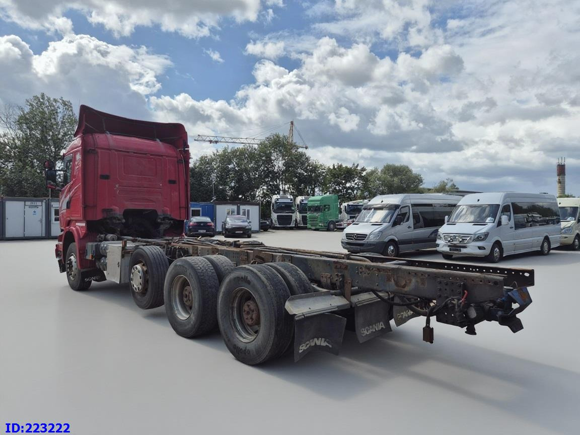 SCANIA R620 - 8x4 - Steering axle - Kamion sa golom šasijom i zatvorenom kabinom: slika 5 SCANIA R620 - 8x4 - Steering axle - Kamion sa golom šasijom i zatvorenom kabinom: slika 5