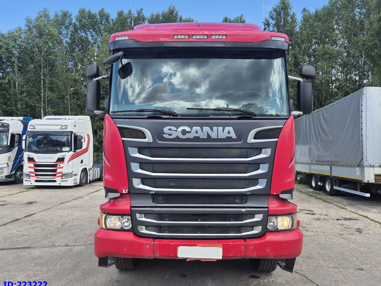 SCANIA R620 - 8x4 - Steering axle - Kamion sa golom šasijom i zatvorenom kabinom: slika 2 SCANIA R620 - 8x4 - Steering axle - Kamion sa golom šasijom i zatvorenom kabinom: slika 2