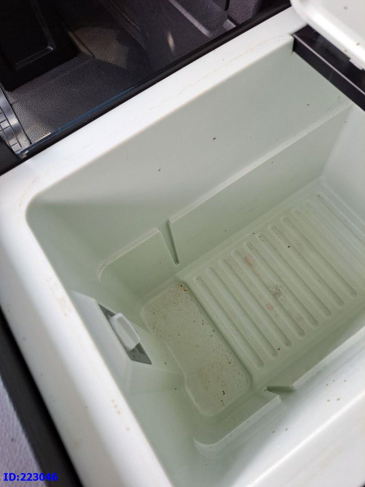 Tegljač MERCEDES-BENZ Actros 1843 Euro6: slika 20