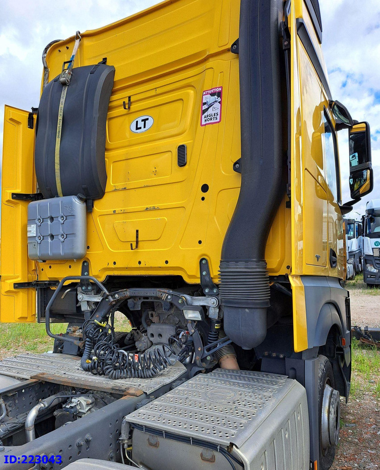 MERCEDES-BENZ Actros 1843 - Mega - Euro6 - Tegljač: slika 5 MERCEDES-BENZ Actros 1843 - Mega - Euro6 - Tegljač: slika 5