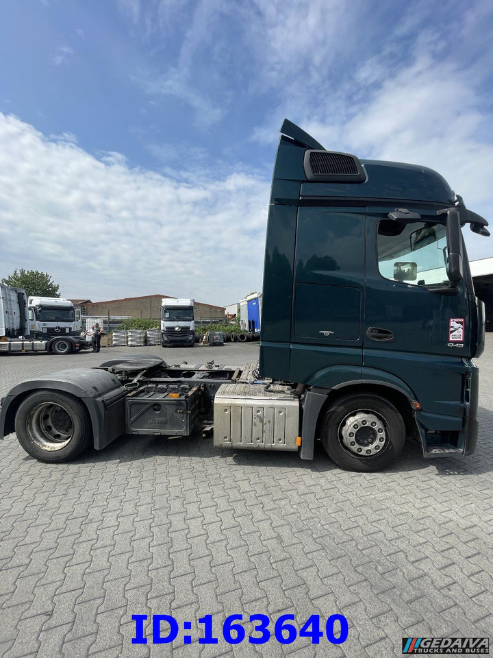 MERCEDES-BENZ Actros 1843 - Mega - Euro6 - Tegljač: slika 3 MERCEDES-BENZ Actros 1843 - Mega - Euro6 - Tegljač: slika 3