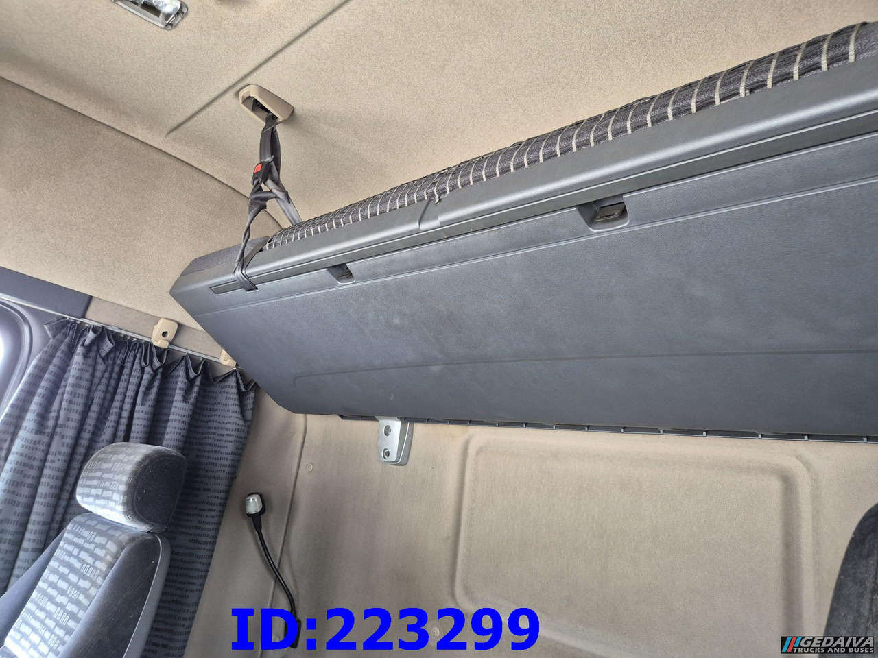 Tegljač SCANIA R420 6x2 MANUAL: slika 18 Tegljač SCANIA R420 6x2 MANUAL: slika 18