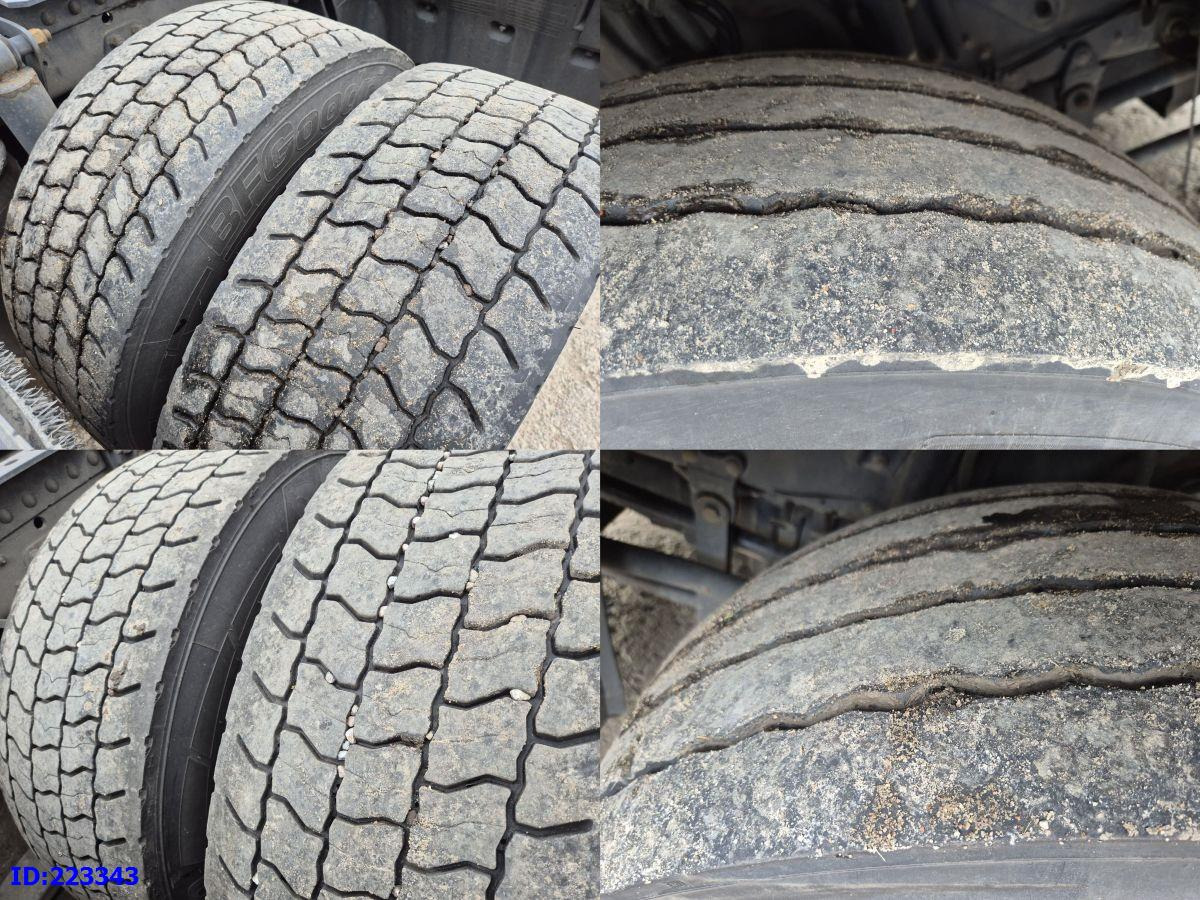 Tegljač SCANIA R520 V8 Retarder: slika 8 Tegljač SCANIA R520 V8 Retarder: slika 8