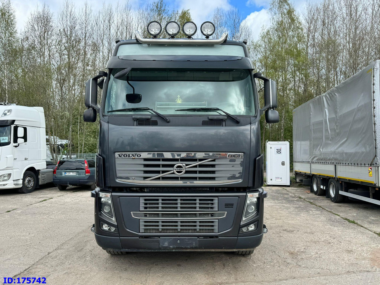 VOLVO FH16 660HP 8x4 - Tegljač: slika 2 VOLVO FH16 660HP 8x4 - Tegljač: slika 2
