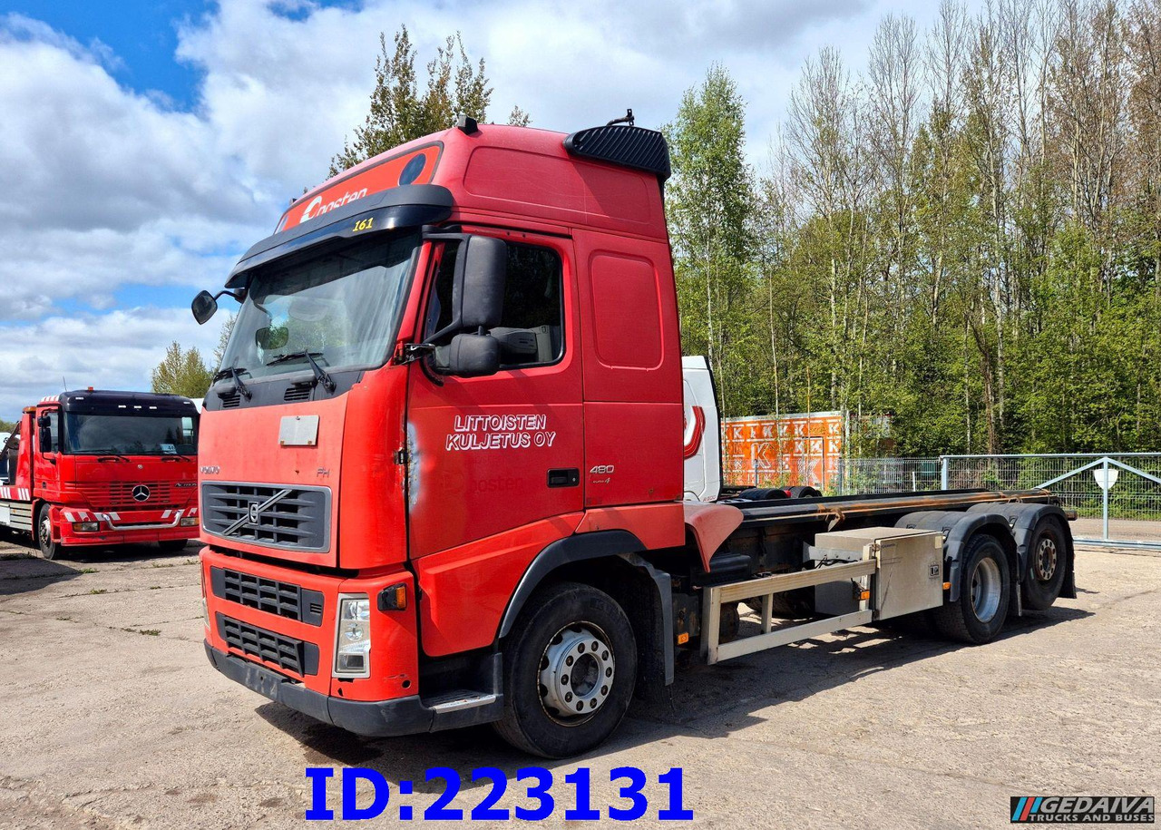 VOLVO FH13 480HP 6x2 - Kamion sa golom šasijom i zatvorenom kabinom: slika 4 VOLVO FH13 480HP 6x2 - Kamion sa golom šasijom i zatvorenom kabinom: slika 4