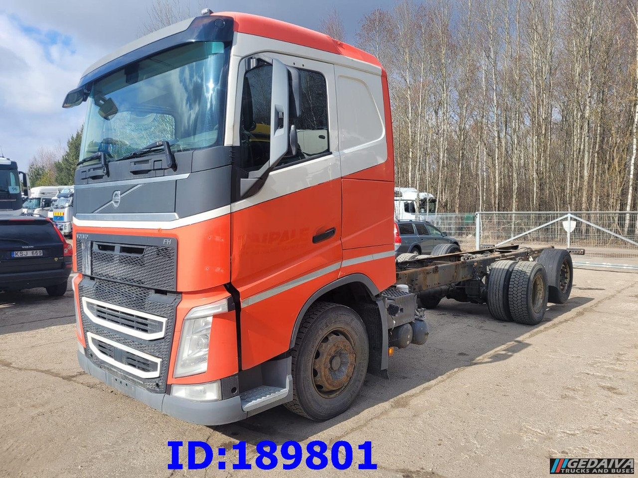 VOLVO FH13 500HP 6x2 Euro6 - Kamion sa golom šasijom i zatvorenom kabinom: slika 1 VOLVO FH13 500HP 6x2 Euro6 - Kamion sa golom šasijom i zatvorenom kabinom: slika 1