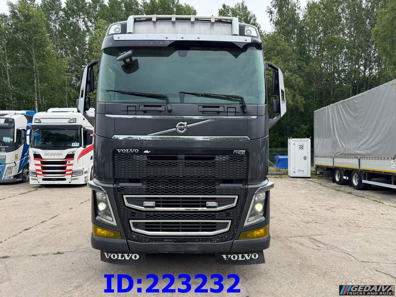 VOLVO FH16 700HP 8X4 Big Axles - Kamion sa golom šasijom i zatvorenom kabinom: slika 2 VOLVO FH16 700HP 8X4 Big Axles - Kamion sa golom šasijom i zatvorenom kabinom: slika 2