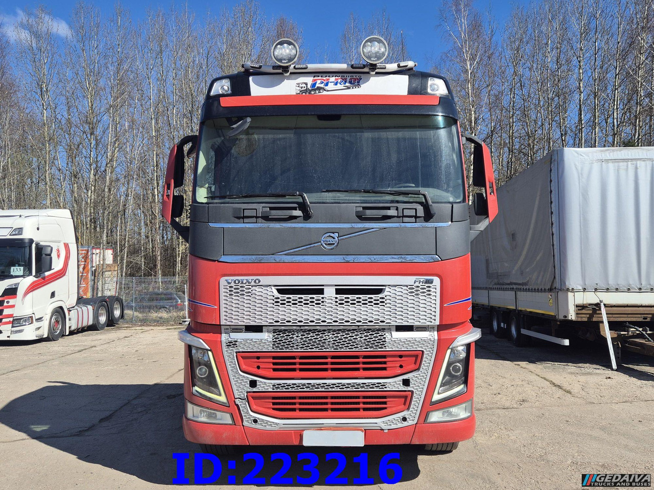 VOLVO FH16 700HP 8X4 Big axle - Kamion sa golom šasijom i zatvorenom kabinom: slika 2 VOLVO FH16 700HP 8X4 Big axle - Kamion sa golom šasijom i zatvorenom kabinom: slika 2