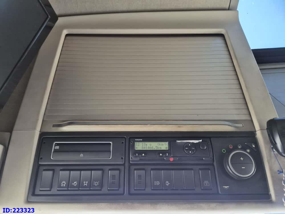 Kamion sa zatvorenim sandukom VOLVO FH16 750HP - 8x4 -Big Axles: slika 19