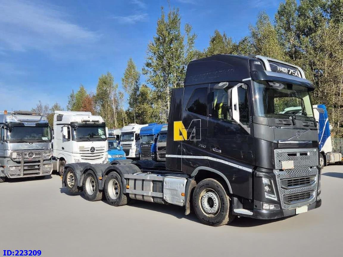 VOLVO FH16 750HP 8x4 Steering axle - Kamion sa golom šasijom i zatvorenom kabinom: slika 4 VOLVO FH16 750HP 8x4 Steering axle - Kamion sa golom šasijom i zatvorenom kabinom: slika 4