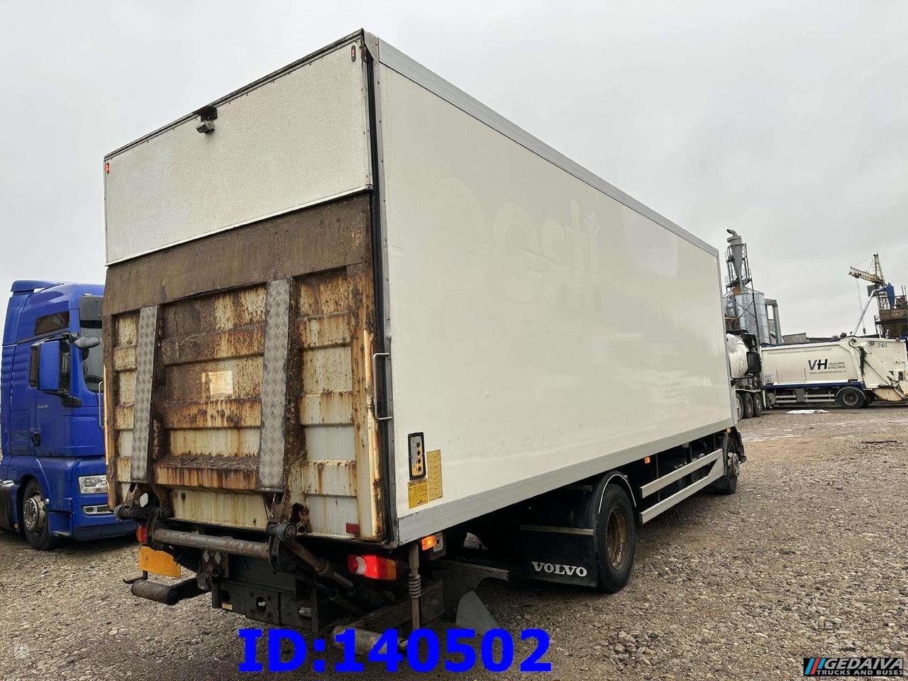 VOLVO FL 280 4x2 Manual Euro5 - Kamion sa zatvorenim sandukom: slika 4 VOLVO FL 280 4x2 Manual Euro5 - Kamion sa zatvorenim sandukom: slika 4