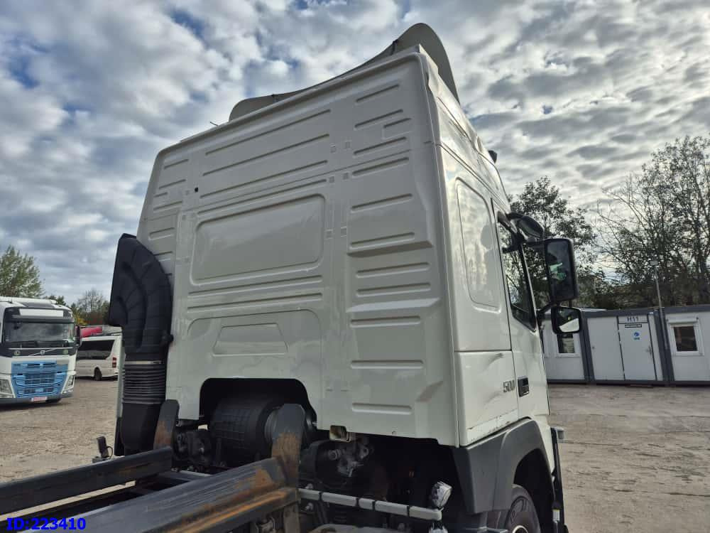 VOLVO FM13 500HP 600tkm ONLY - Kamion sa golom šasijom i zatvorenom kabinom: slika 5 VOLVO FM13 500HP 600tkm ONLY - Kamion sa golom šasijom i zatvorenom kabinom: slika 5