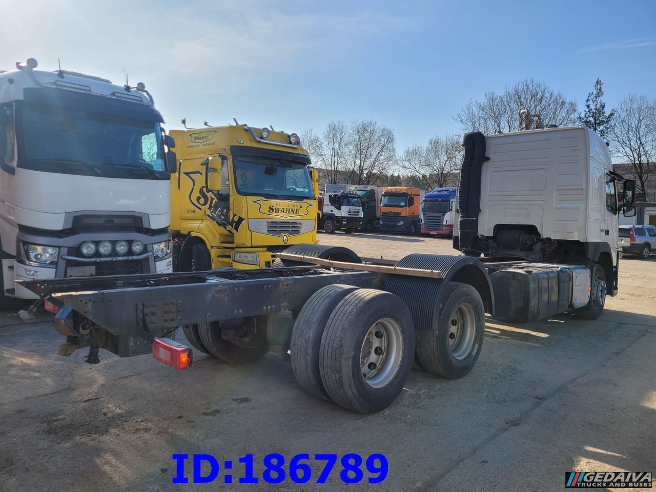 VOLVO FM13 500HP 6x2 - Kamion sa golom šasijom i zatvorenom kabinom: slika 5 VOLVO FM13 500HP 6x2 - Kamion sa golom šasijom i zatvorenom kabinom: slika 5