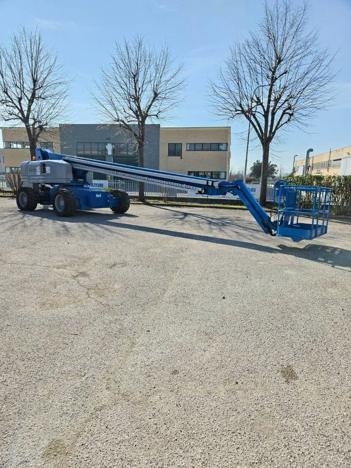 Teleskopska platforma Genie S 85 4WD: slika 14