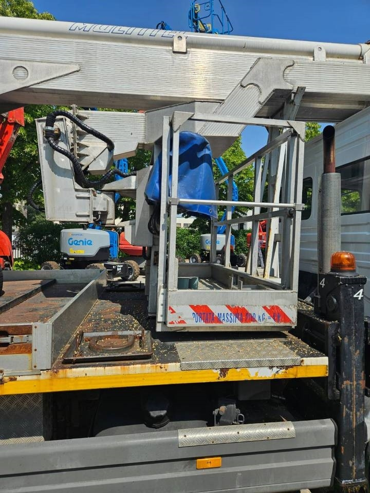 Vazdušna platforma montirana na kamion Multitel J328.200 ALU EF: slika 23