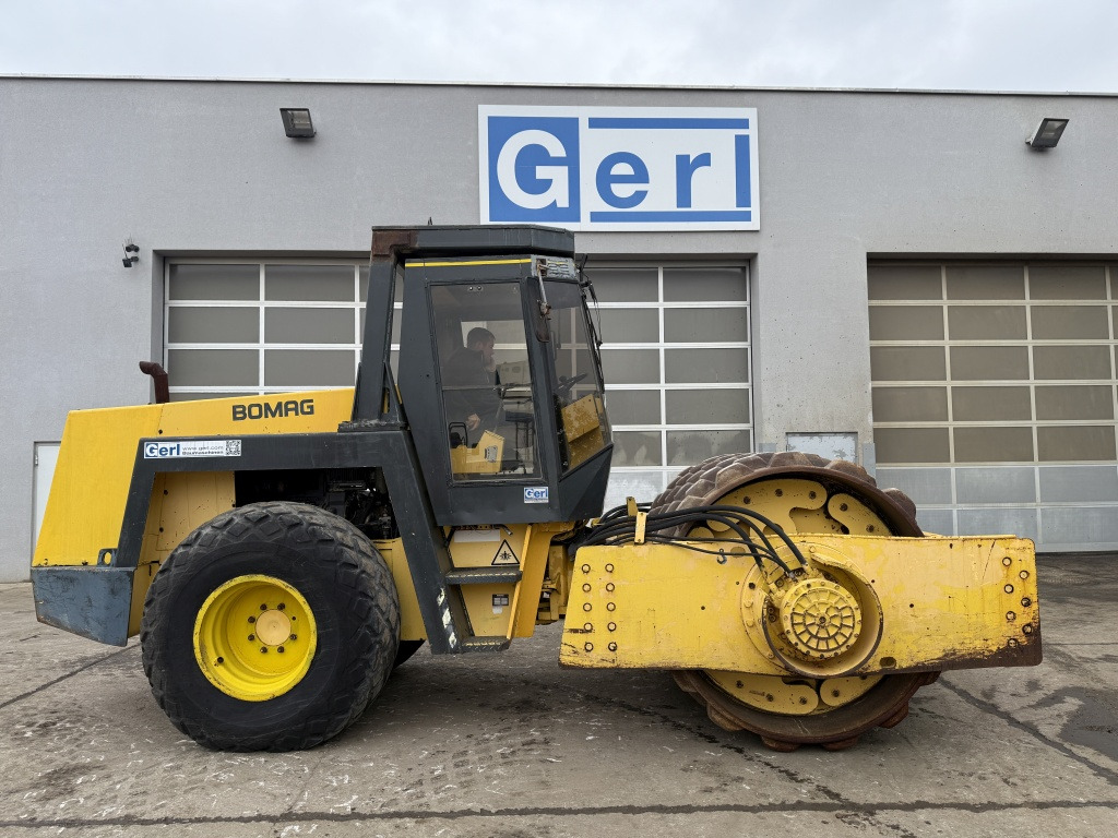 Bomag BW 217 PD-2 (111679) - Kompaktor: slika 4 Bomag BW 217 PD-2 (111679) - Kompaktor: slika 4