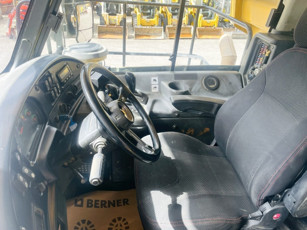 Caterpillar 770 (4038) - Kiper sa krutom šasijom/ Kiper za kamen: slika 5 Caterpillar 770 (4038) - Kiper sa krutom šasijom/ Kiper za kamen: slika 5