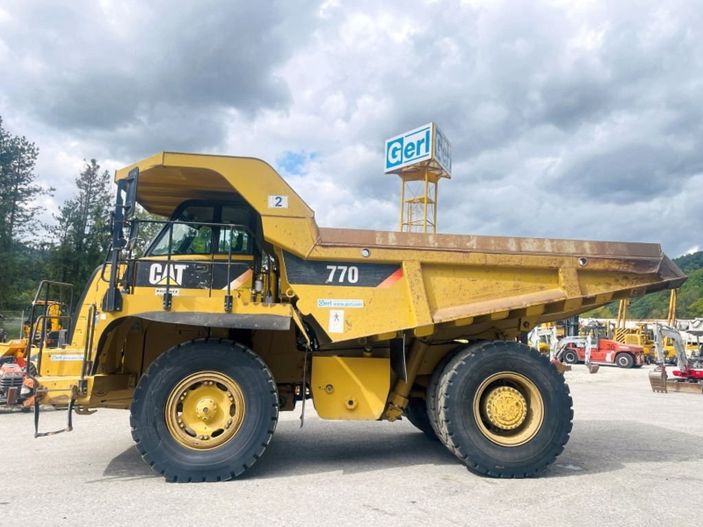 Caterpillar 770 (4038) - Kiper sa krutom šasijom/ Kiper za kamen: slika 1 Caterpillar 770 (4038) - Kiper sa krutom šasijom/ Kiper za kamen: slika 1