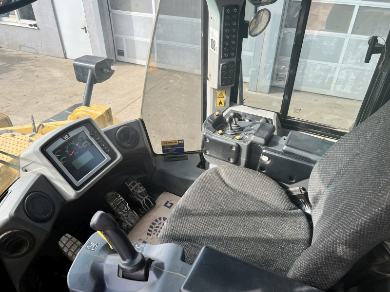 Utovarivač točkaš Caterpillar 966 K (111137): slika 8 Utovarivač točkaš Caterpillar 966 K (111137): slika 8