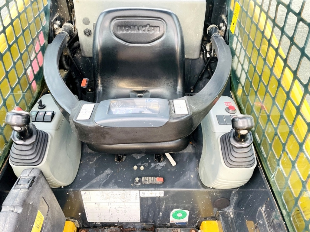 Komatsu SK714 (3906) - Mini utovarivač: slika 5 Komatsu SK714 (3906) - Mini utovarivač: slika 5