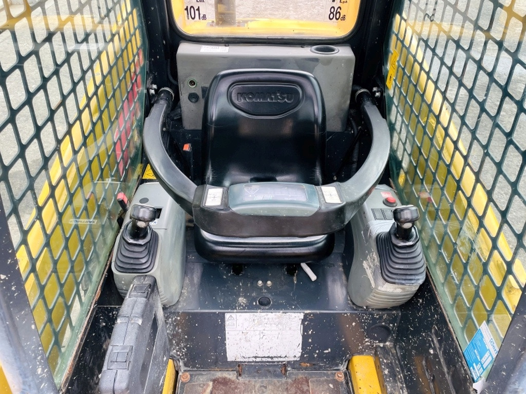 Komatsu SK714-5 (3948) - Mini utovarivač: slika 5 Komatsu SK714-5 (3948) - Mini utovarivač: slika 5