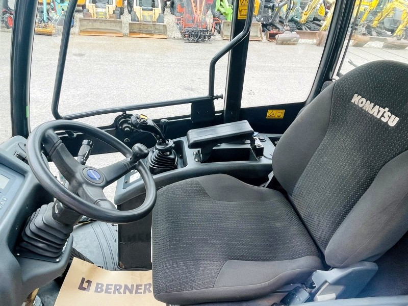 Komatsu WA100M-7 (3823) - Utovarivač točkaš: slika 5 Komatsu WA100M-7 (3823) - Utovarivač točkaš: slika 5