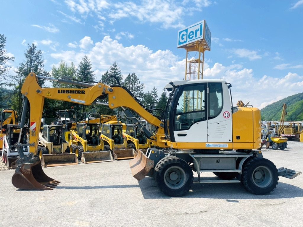 Liebherr A910 Compact (4025) - Bager točkaš: slika 1 Liebherr A910 Compact (4025) - Bager točkaš: slika 1