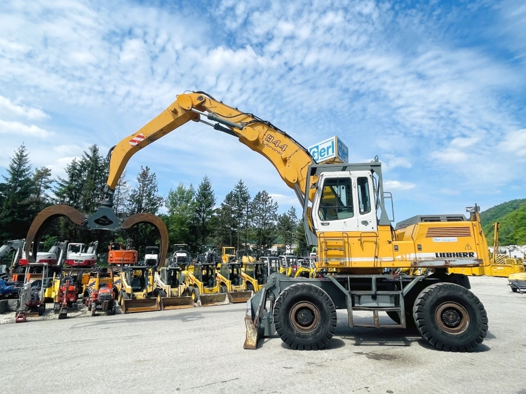 Liebherr A944B HD (3995) - Bager za obradu otpada/ Industrije: slika 4 Liebherr A944B HD (3995) - Bager za obradu otpada/ Industrije: slika 4