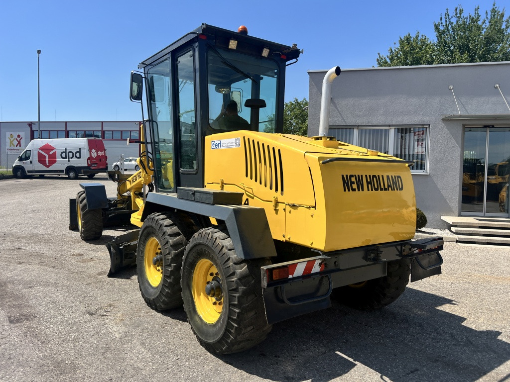O&K – New Holland F 106 A (111601) - Grejder: slika 3 O&K – New Holland F 106 A (111601) - Grejder: slika 3