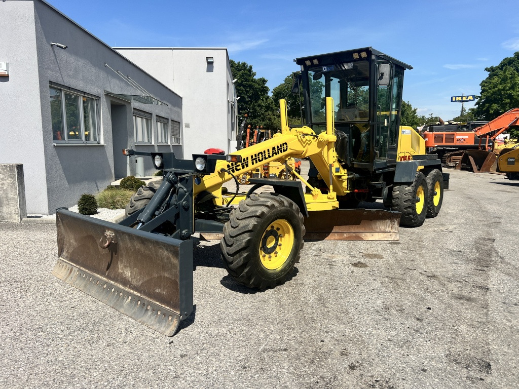 O&K – New Holland F 106 A (111601) - Grejder: slika 2 O&K – New Holland F 106 A (111601) - Grejder: slika 2