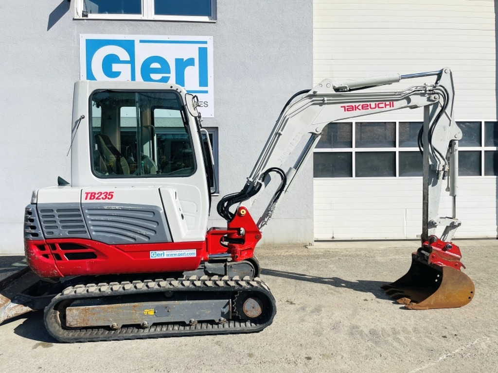 Takeuchi TB235 (3968) - Mini bager: slika 2 Takeuchi TB235 (3968) - Mini bager: slika 2