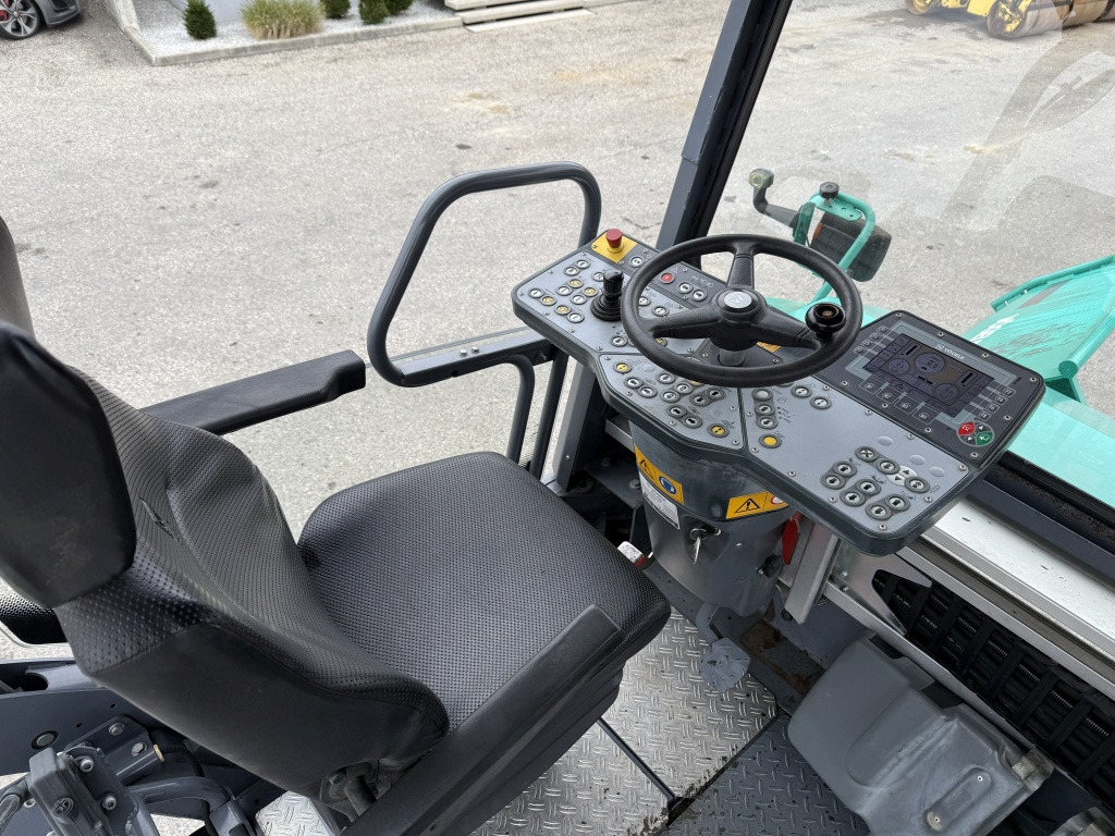 Asfaltni finišer Vögele Super 1803-3i (111717): slika 10 Asfaltni finišer Vögele Super 1803-3i (111717): slika 10